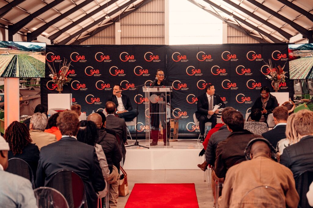 Minister of Agriculture, John Steenhuisen, commended SAB for its strong partnership with the farming community and its commitment to inclusivity in agriculture.